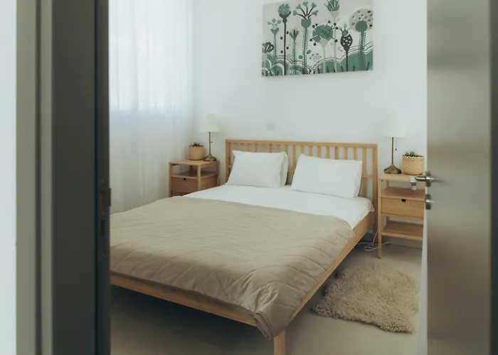 Brand New 2-floor With Private Swimming Pool