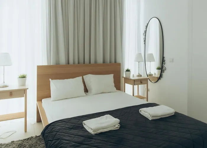 Brand New 2-floor With Private Swimming Pool 普罗塔拉斯