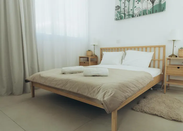 Brand New 2-floor With Private Swimming Pool