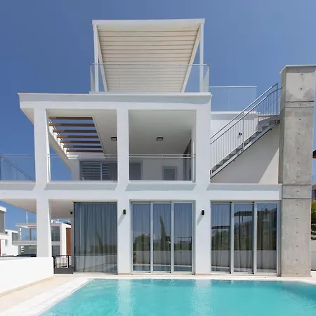 Villa Brand New 2-floor With Private Swimming Pool *