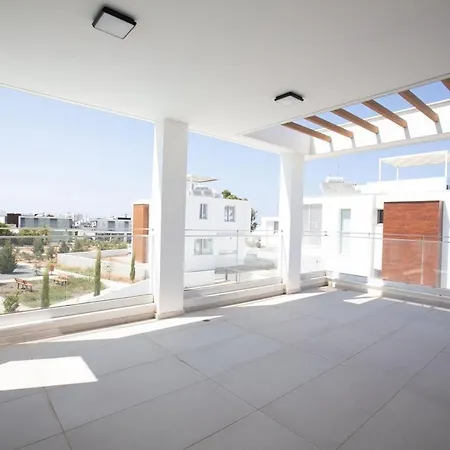 Brand New 2-floor With Private Swimming Pool بروتاراس