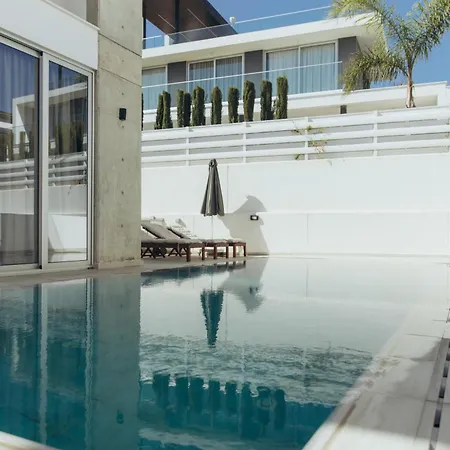 Brand New 2-floor With Private Swimming Pool