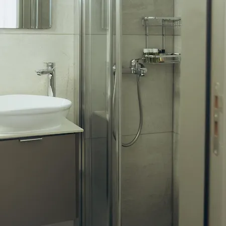 Brand New 2-floor With Private Swimming Pool 프로타라스