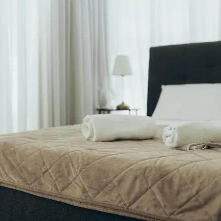 빌라 Brand New 2-floor With Private Swimming Pool *