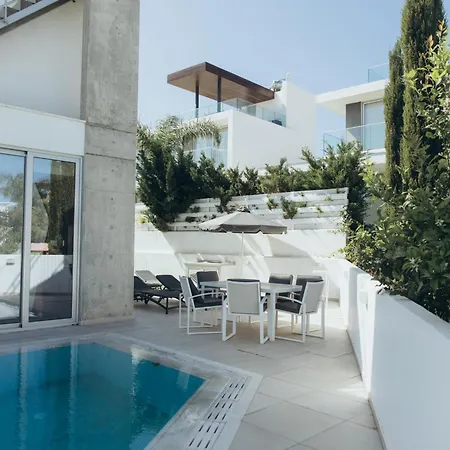 Brand New 2-floor With Private Swimming Pool *