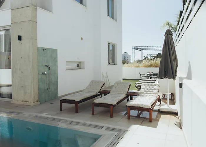 Brand New 2-floor With Private Swimming Pool Villa *