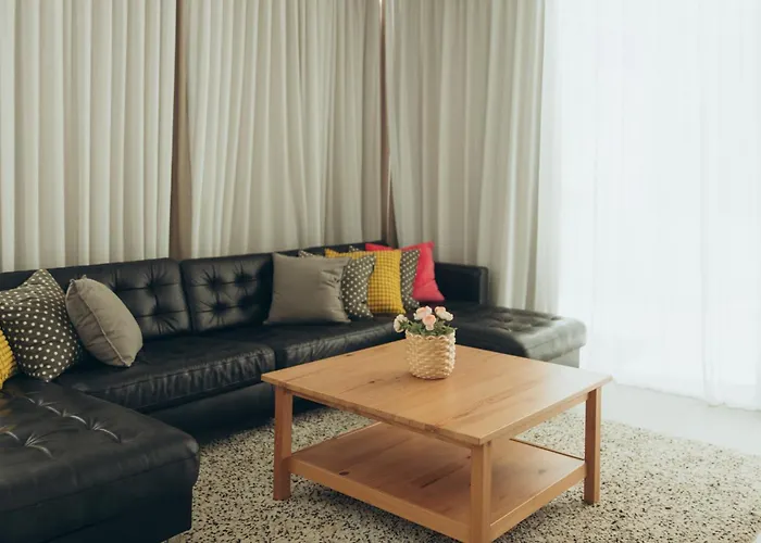 Brand New 2-floor With Private Swimming Pool