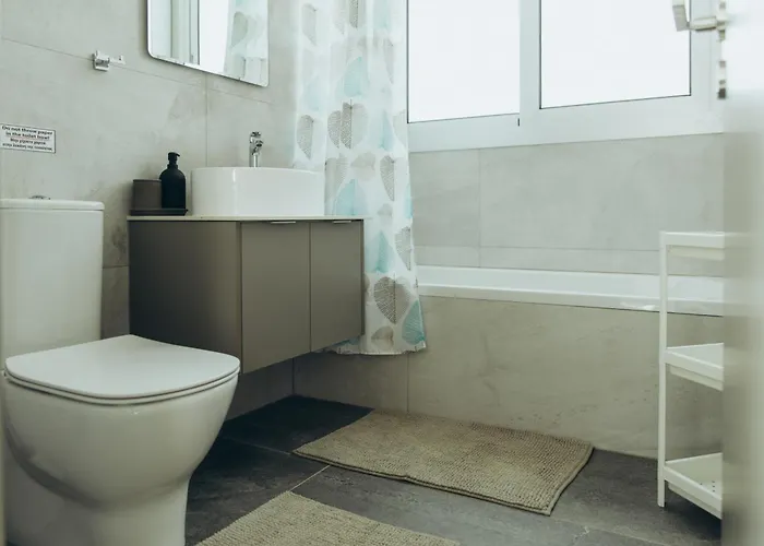 Brand New 2-floor With Private Swimming Pool * プロタラス